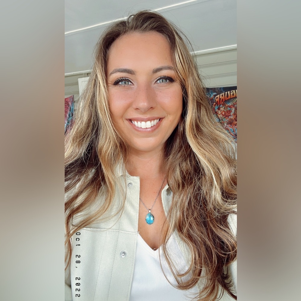 Meet your Posher, Danielle
